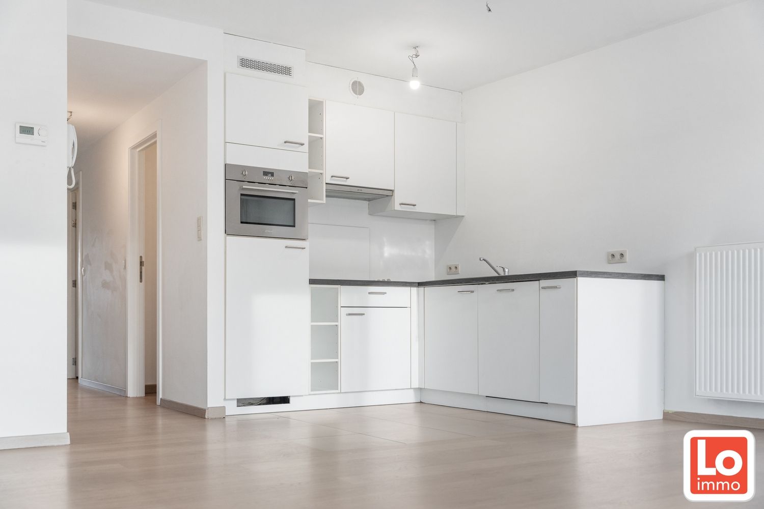 Mooi appartement met 2 slaapkamers, zuid-gericht terras en autostaanplaats in Centrum Lochristi foto 3