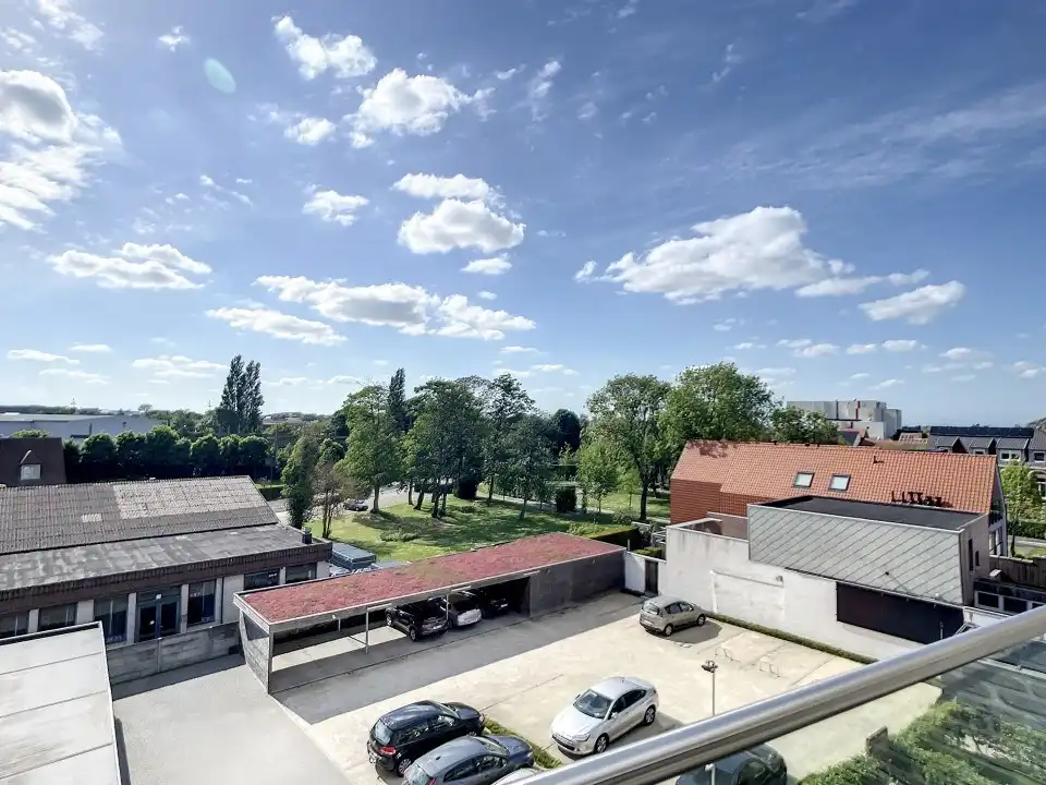Appartement met 3 slaapkamers in centrum Oostnieuwkerke foto 7