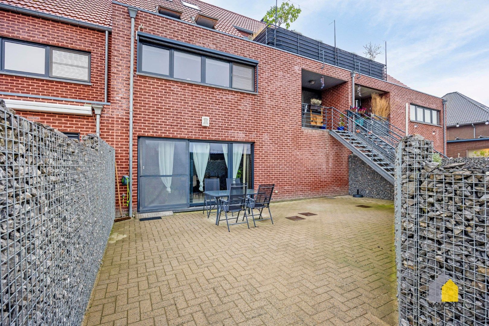 Gelijkvloers appartement (120 m²) met ruime woonkamer, 2 slpks. en terras. foto 17