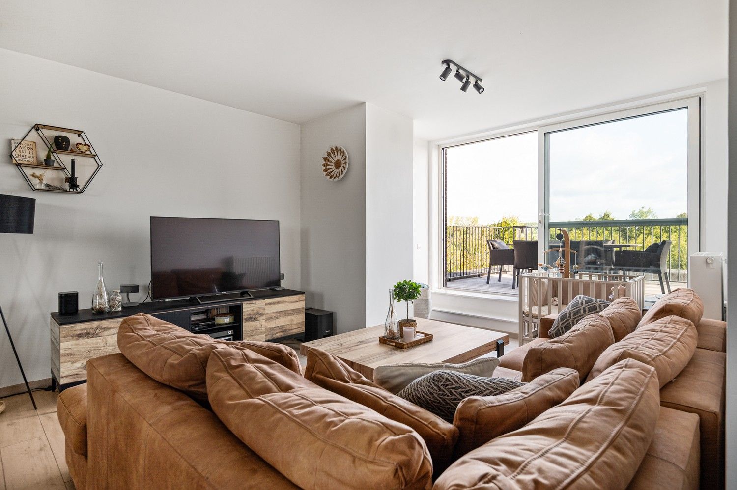 Dakappartement met 2 slaapkamers en riant terras te koop! foto 6