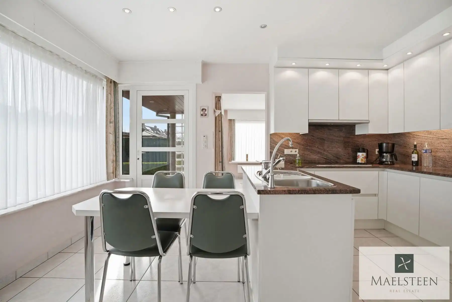 Instapklare woning met 4 slaapkamers te Sint-Andries Brugge foto 4