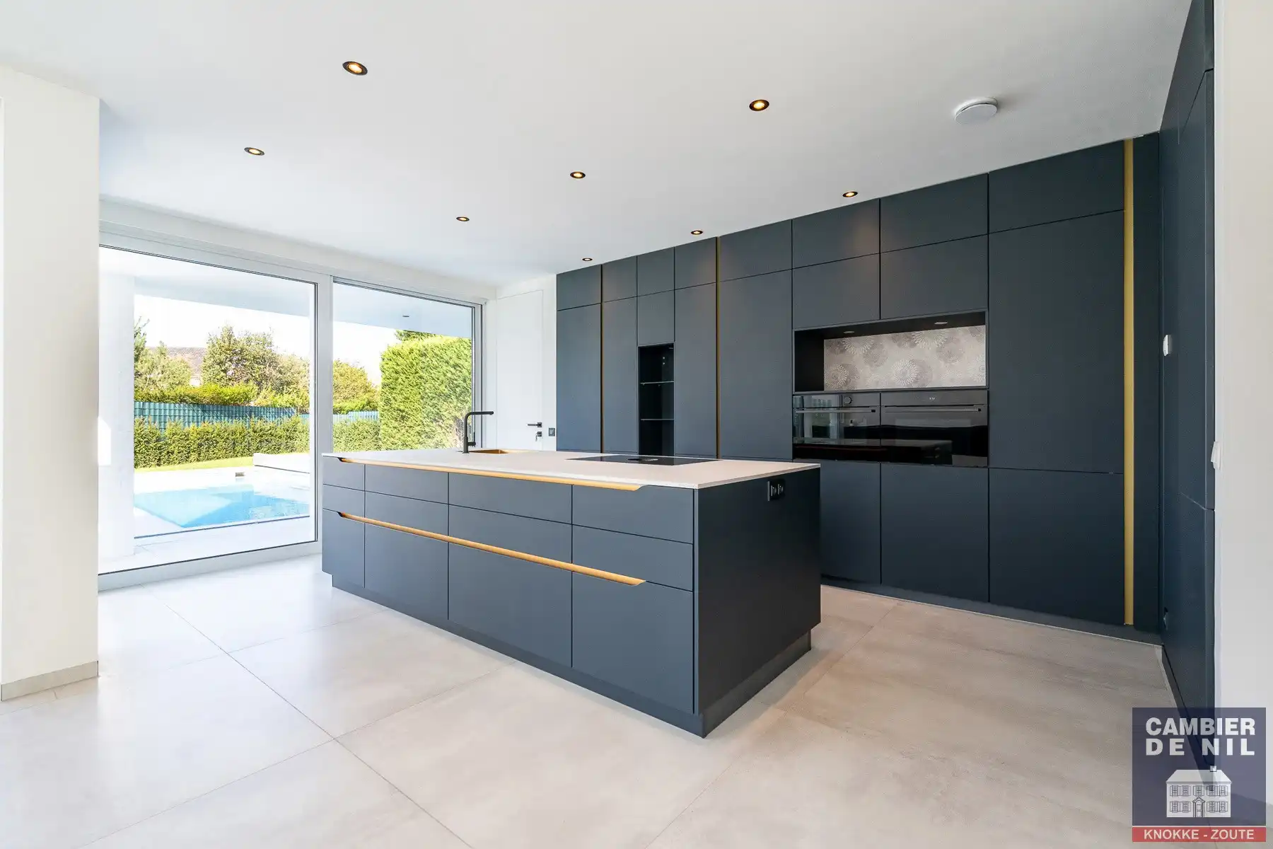 Prachtige ongemeubelde nieuwbouwwoning nabij het centrum van Knokke, gelegen in het rustige Izabellapolder. foto 12