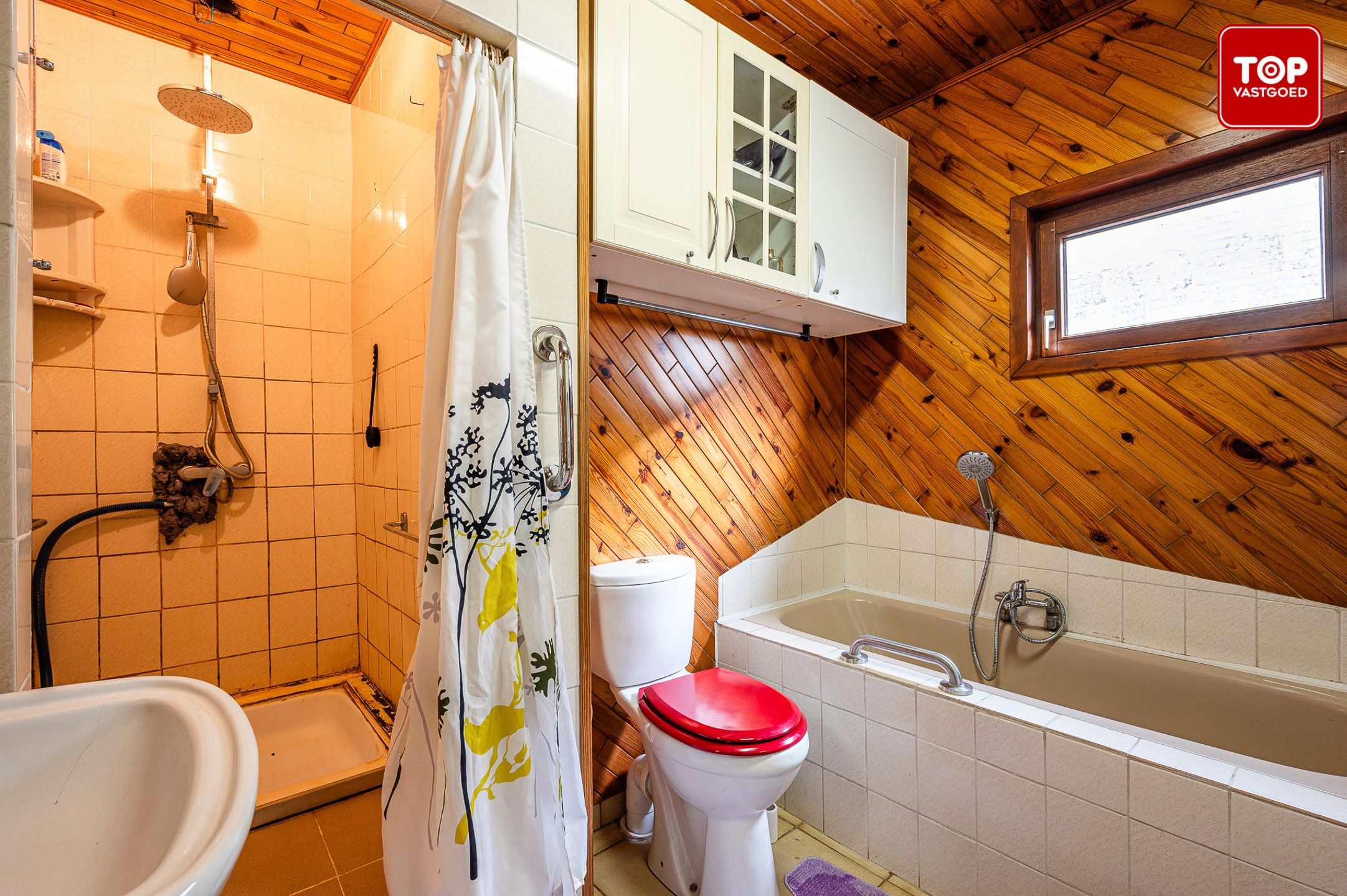 Landelijk gelegen woning met veel potentieel foto 14