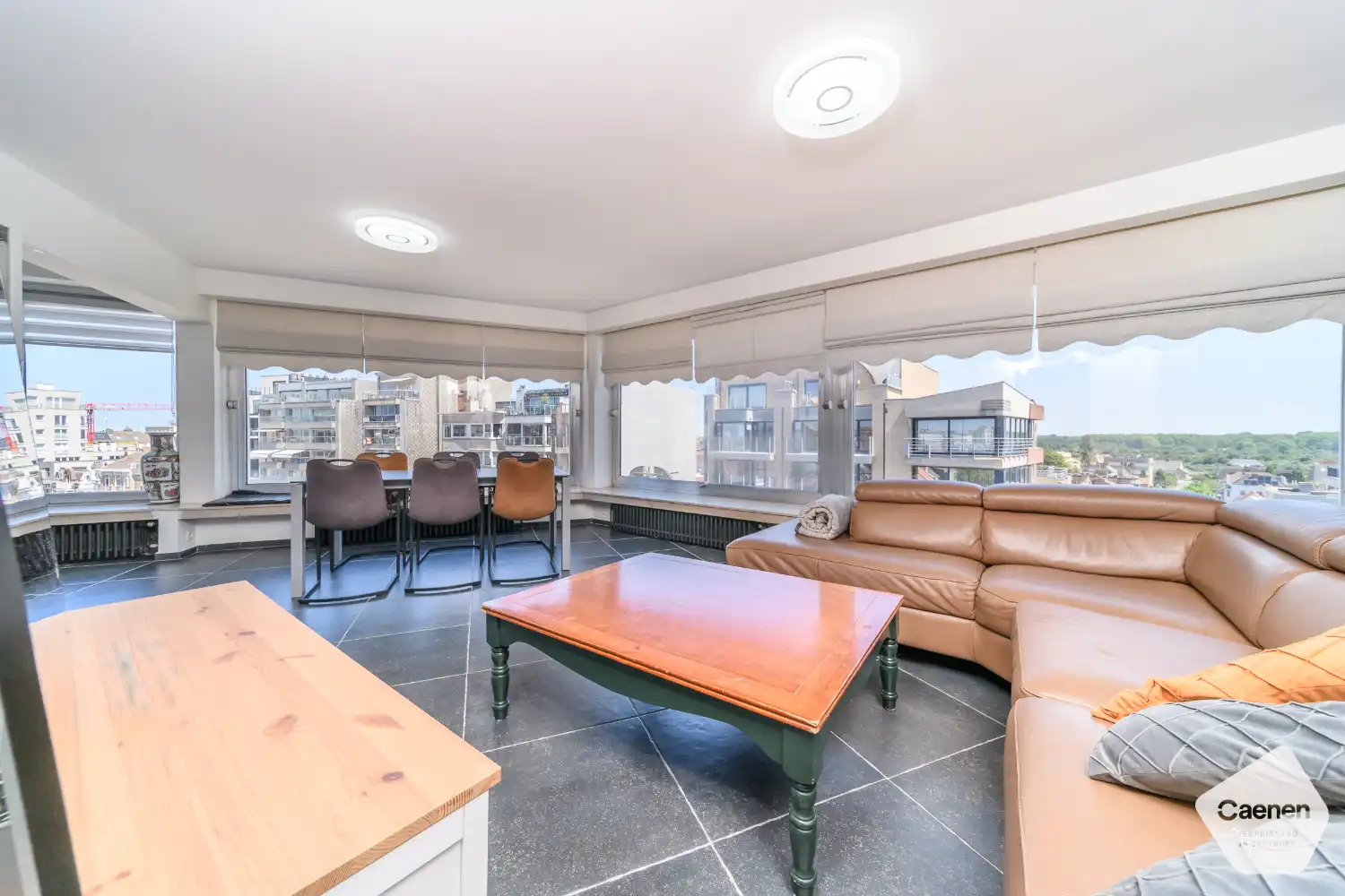 De Panne – Ruim 3-slaapkamerappartement met uniek duinenzicht in de Zeelaan foto 3