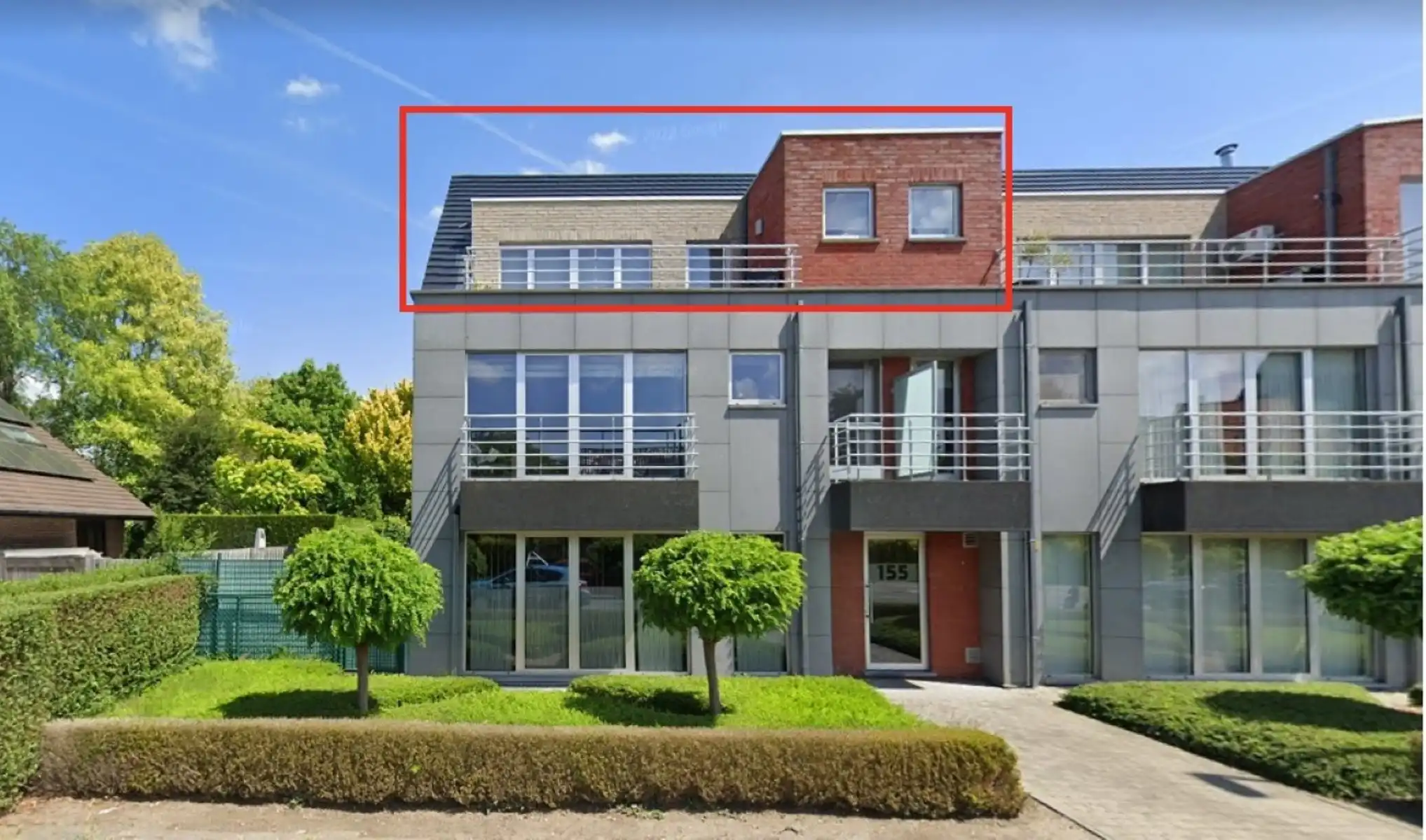 Modern, centraal gelegen appartement foto {{pictureIndex}}