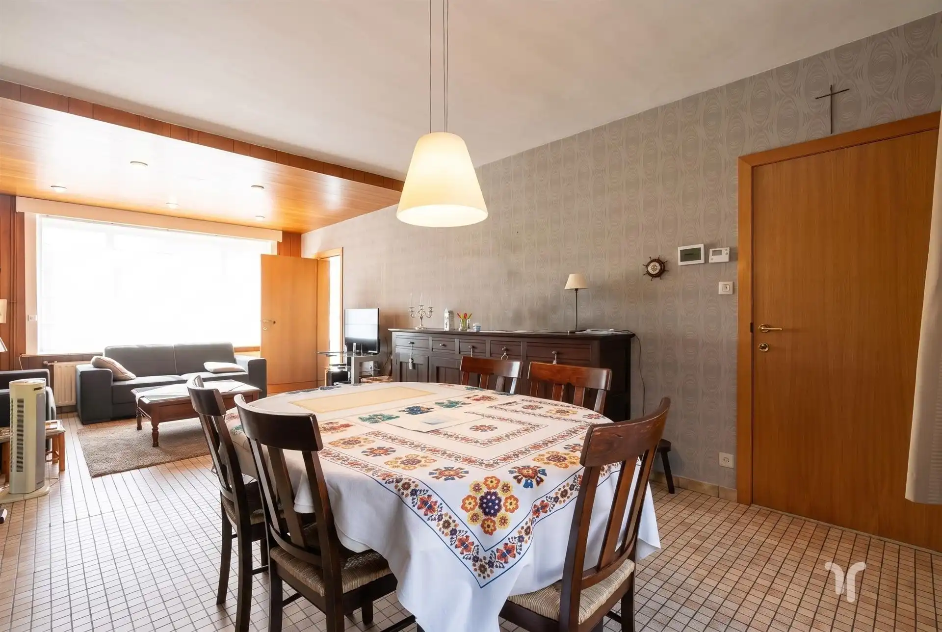 Instapklare gezinswoning met 3 slaapkamers in het  rustige Koolkerke. foto 3