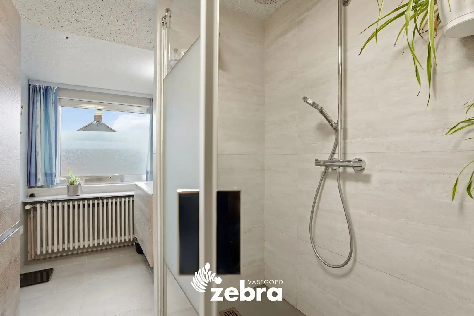 Ruime, energiezuinige woning met grote tuin, zwemvijver en schuur in Beveren aan de IJzer! foto 19