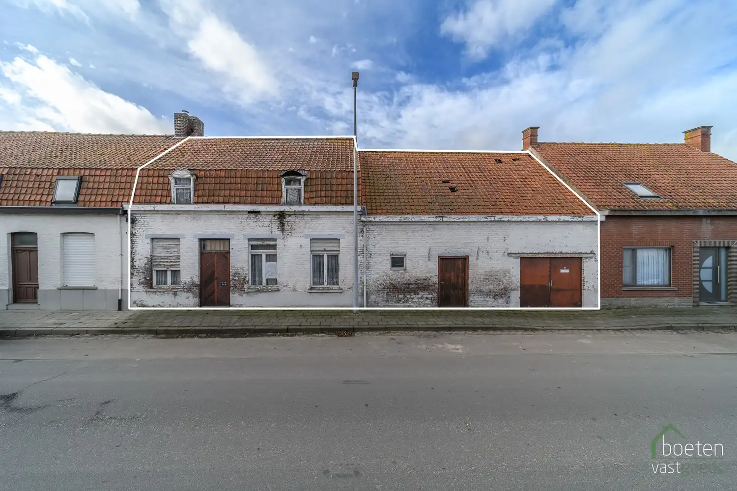 KROMBEKE: Afbraakpand op 730m² grondoppervlakte met goedgekeurde verkaveling voor 3 bouwloten, georiënteerd naar de avondzon. foto 4