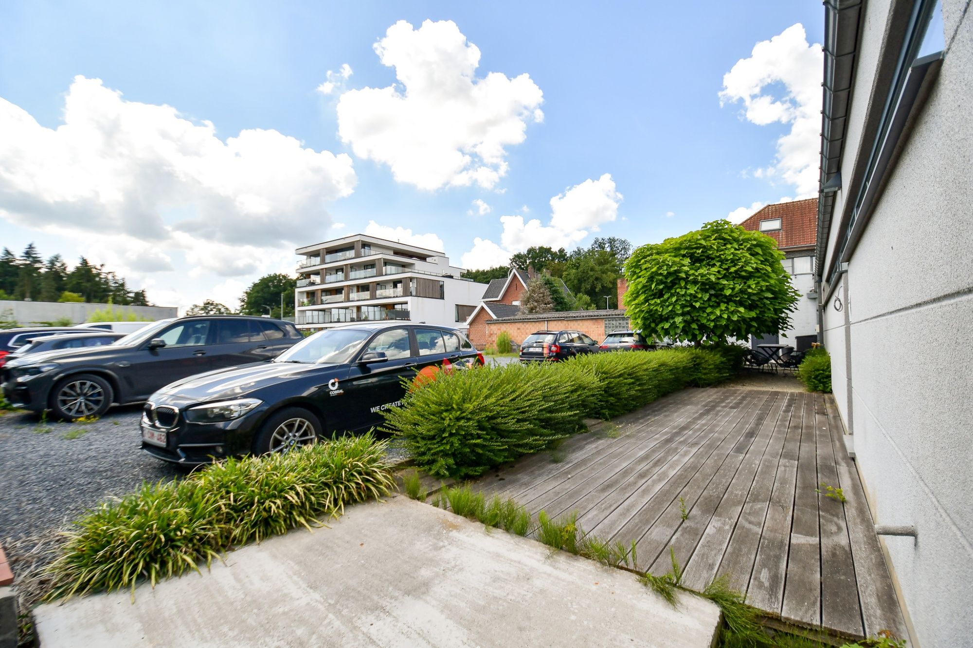 BEDRIJFSGEBOUW met PRIVE PARKING (min.15 wagens) - 11 KANTOORRUIMTES - BRUIKBARE OPP 685m² foto 27
