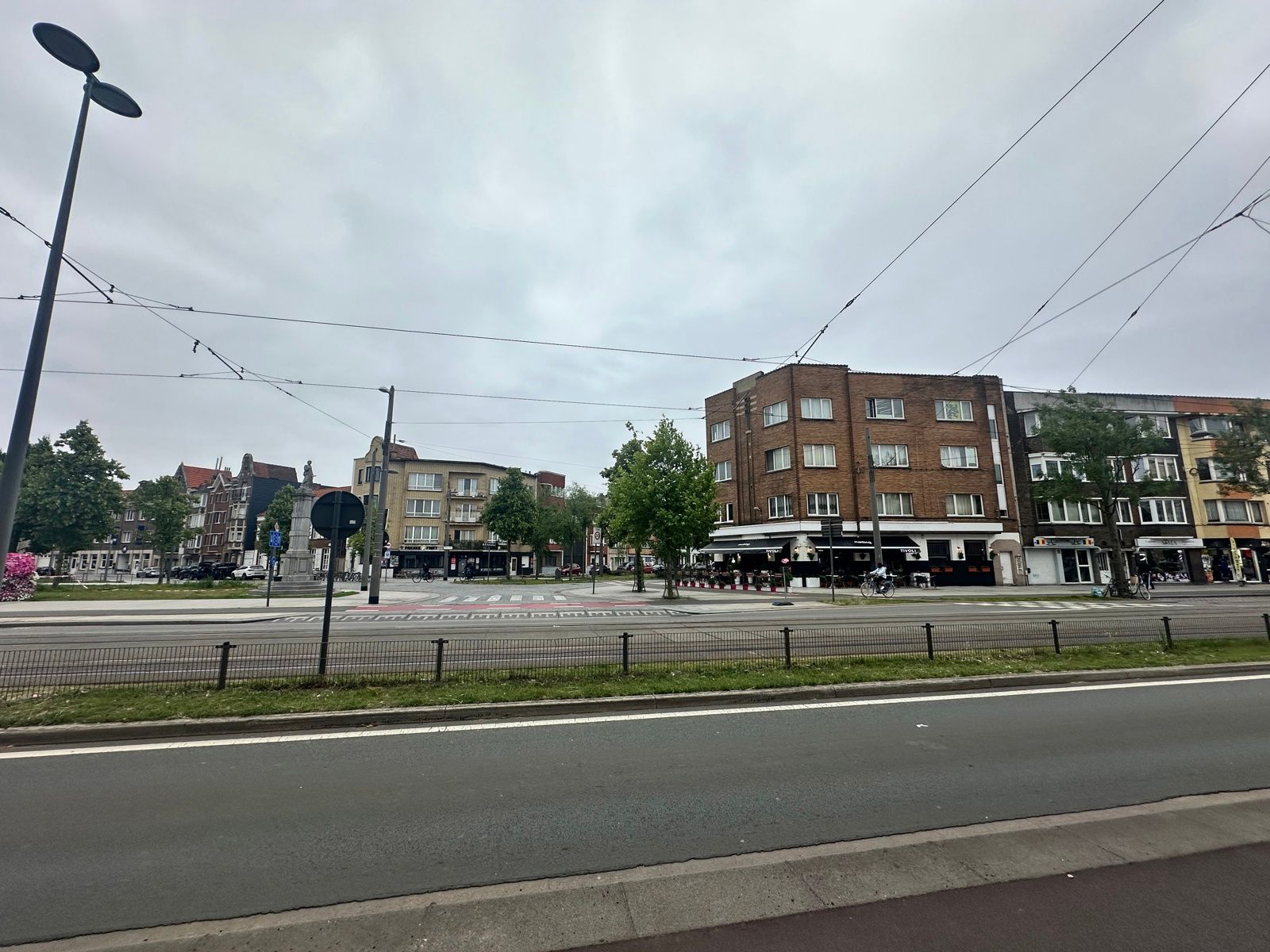 Commercieel gelijkvloers met stabiele huurder op topligging foto 11