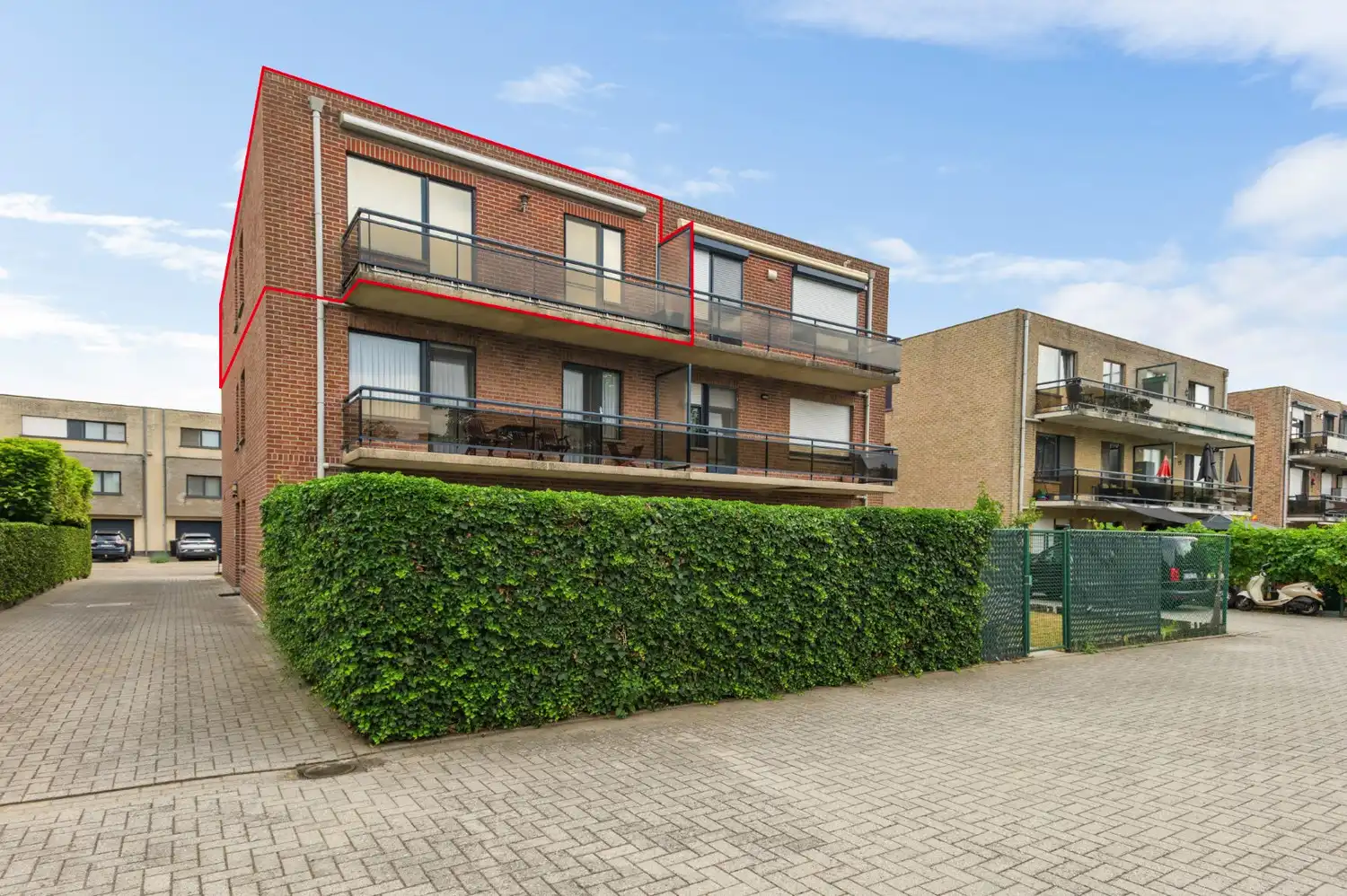 INSTAPKLAAR APPARTEMENT MET 3 SLK EN GARAGEBOX! foto 18
