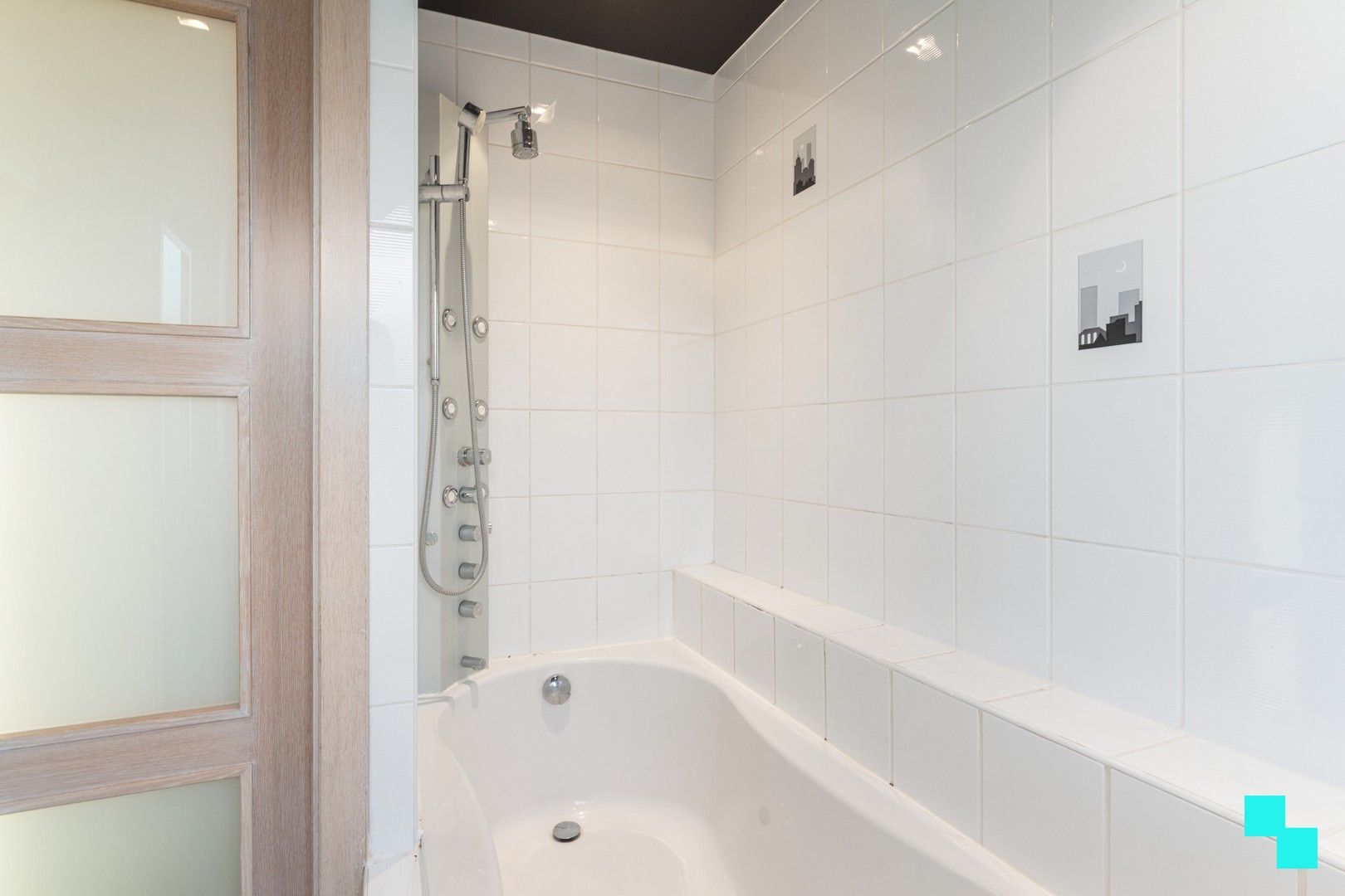 Instapklare HOB met dubbele garage nabij centrum Rumbeke foto 17