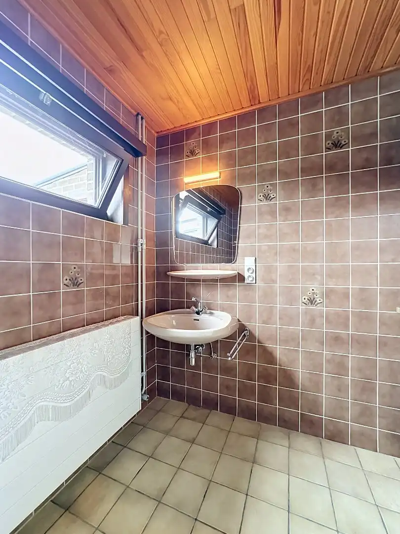 Alleenstaande woning met loods te Zerkegem  foto 19
