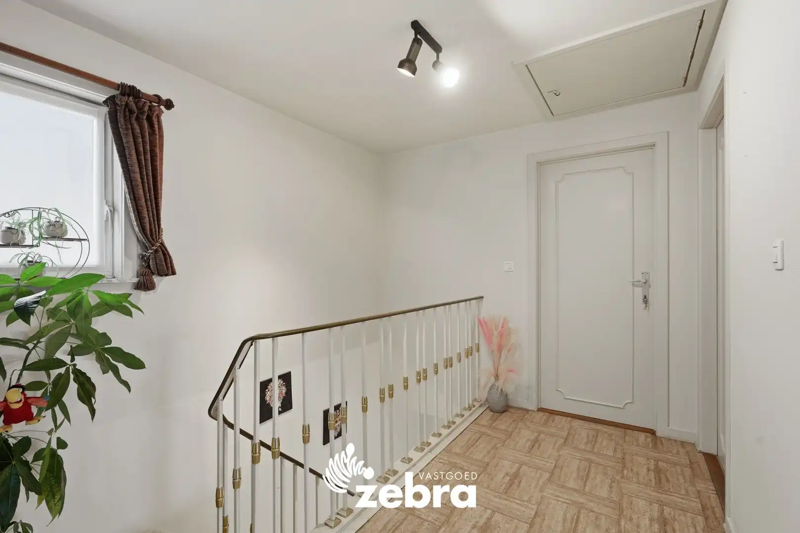 Ruime, energiezuinige woning met grote tuin, zwemvijver en schuur in Beveren aan de IJzer! foto 12