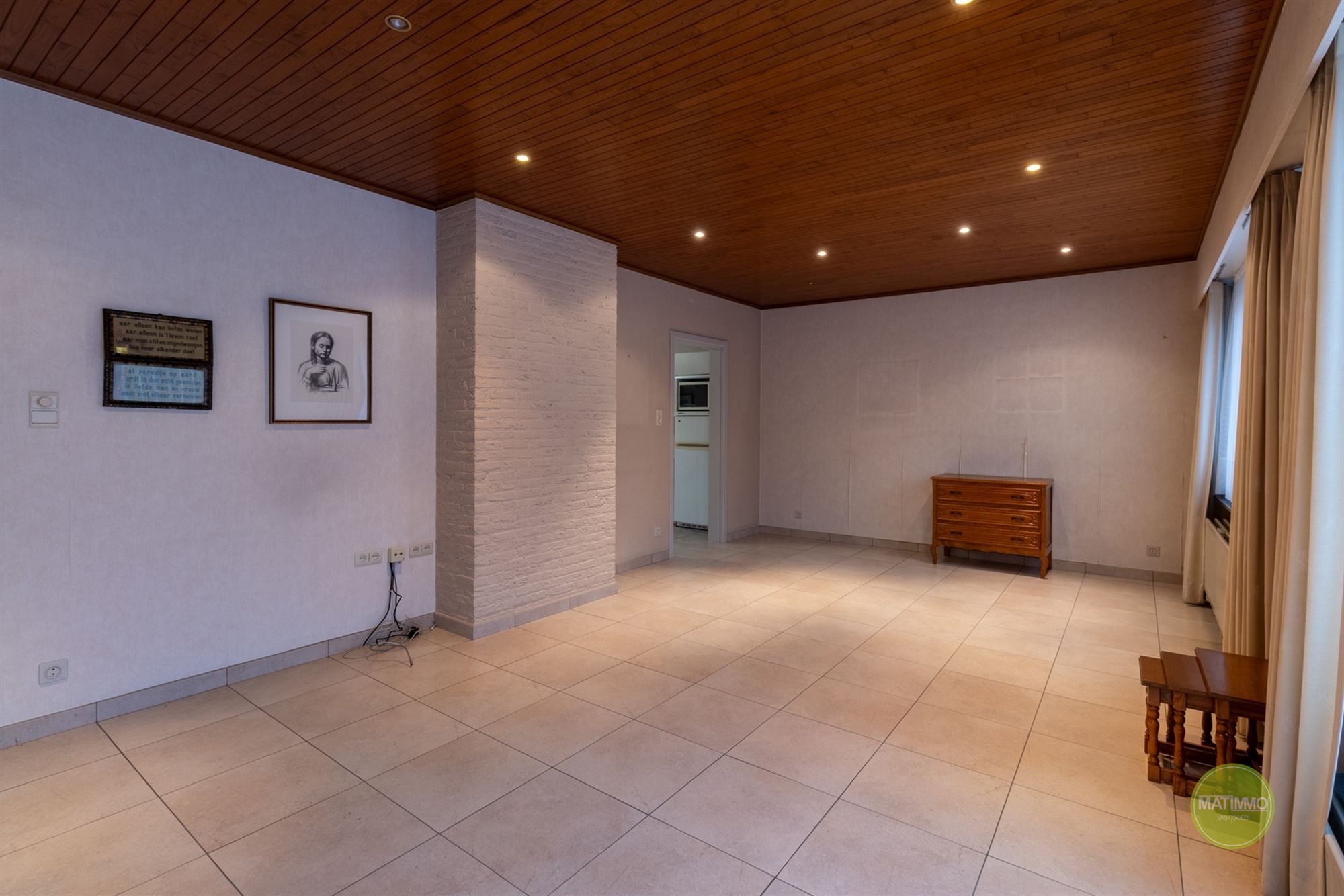 Ruime woning met 3 slaapkamers te Mol-Achterbos.  foto 4