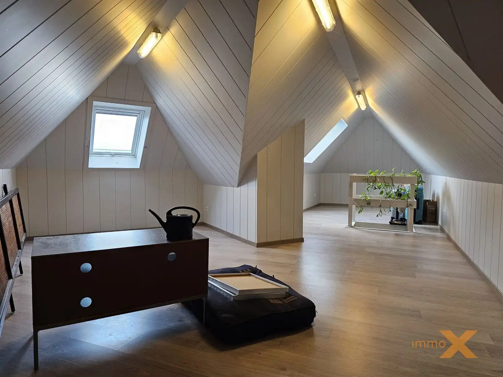 INTAPKLARE CHARMANTE WONING MET 3 SLPKS foto 29