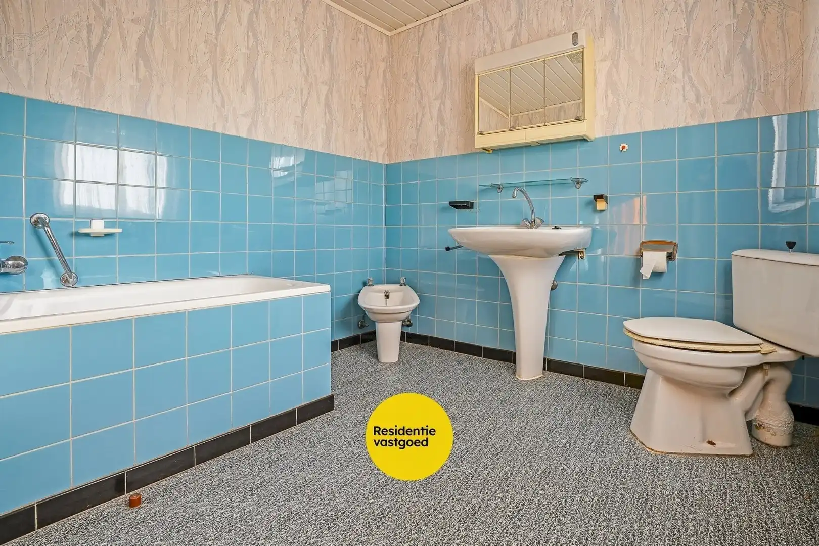 Renovatiewoning met 5 slaapkamers en zonnige tuin in het centrum van Woumen (Diksmuide) foto 9