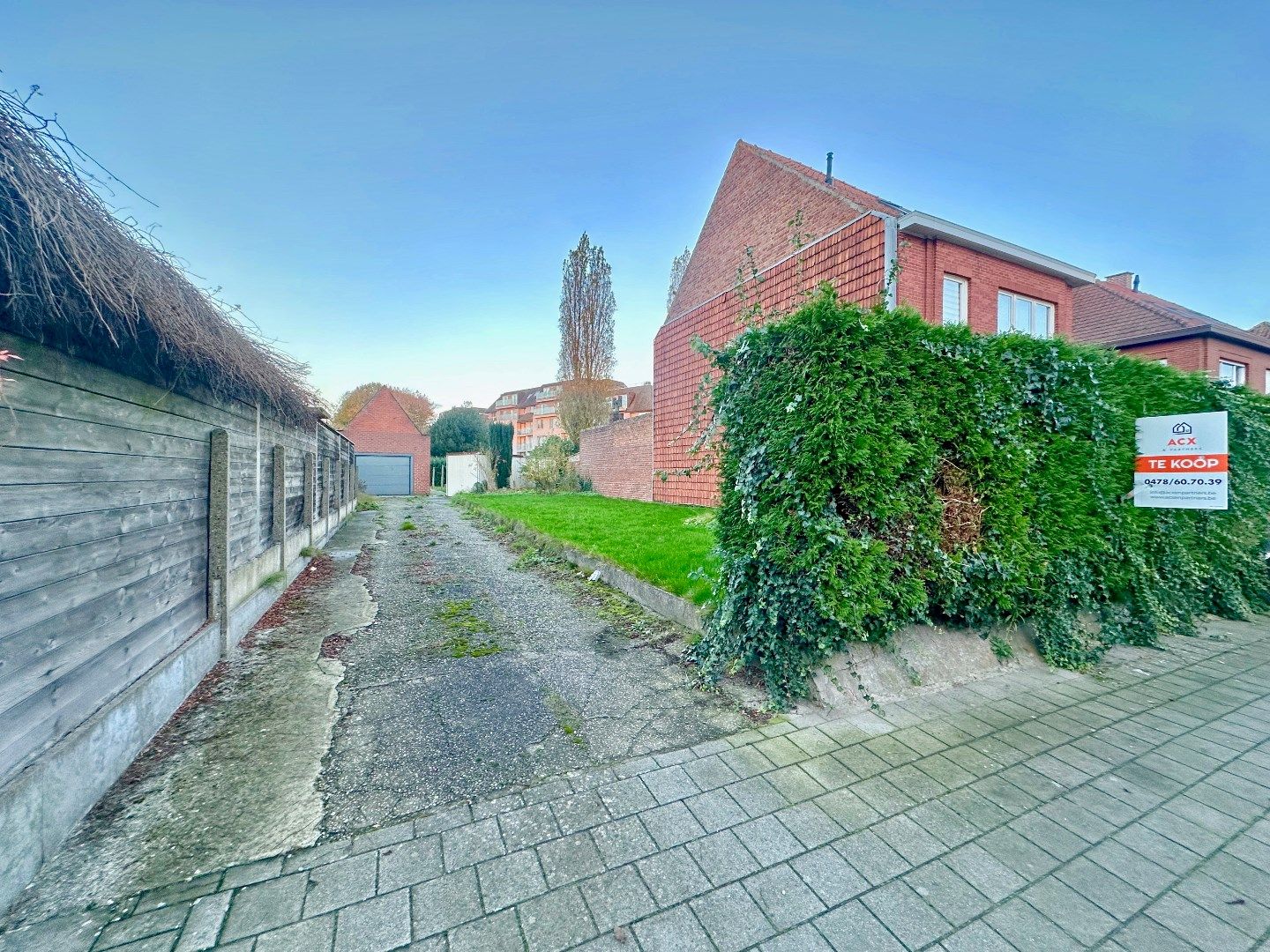 Bouwgrond met garage goedgekeurde verkavelingsvergunning te koop te Harelbeke! foto 3