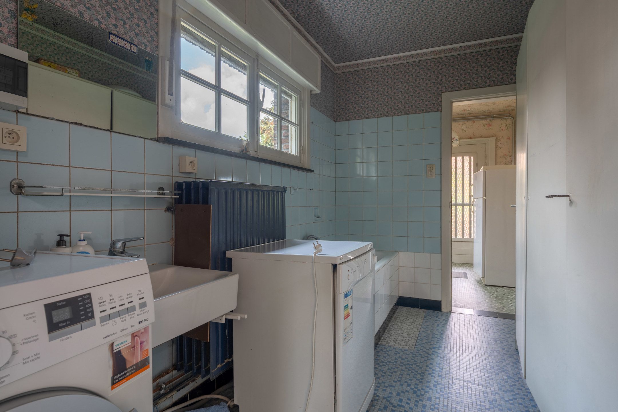 Te renoveren gezinswoning (196m²) op perceel van 1.943m². foto 17