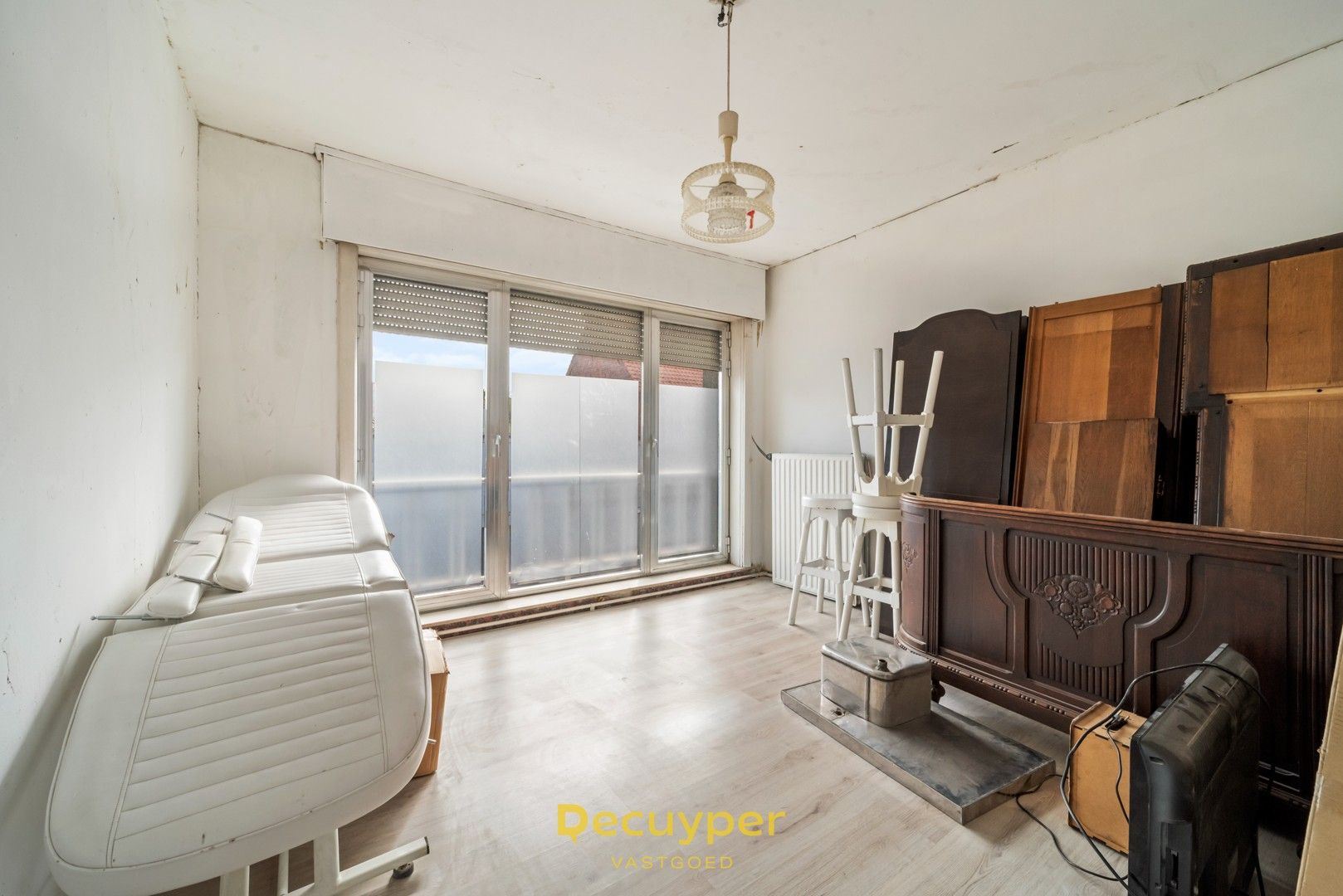 Te renoveren ruime woning foto 41