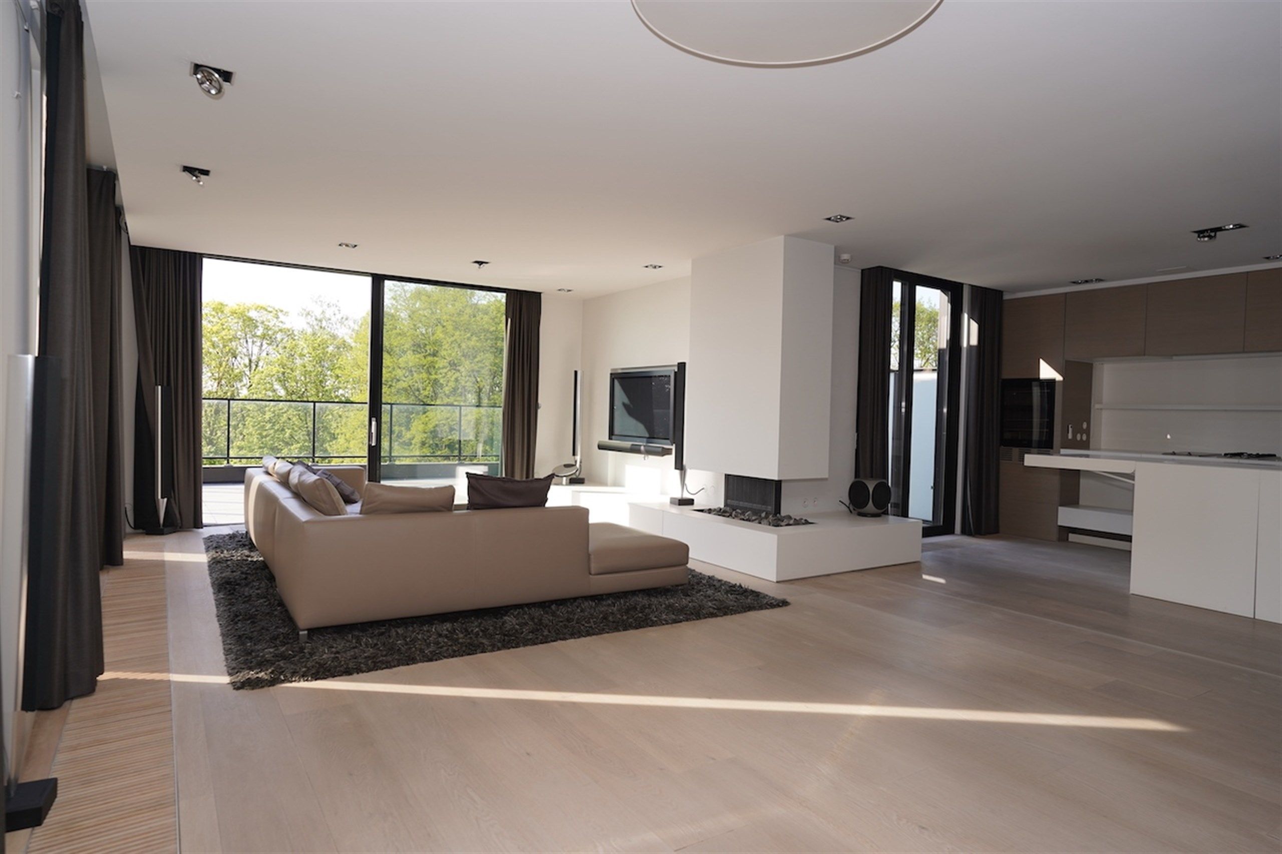Exclusief Wonen: Luxepenthouse met Zwembadtoegang & 3 Slaapkamers! foto 4