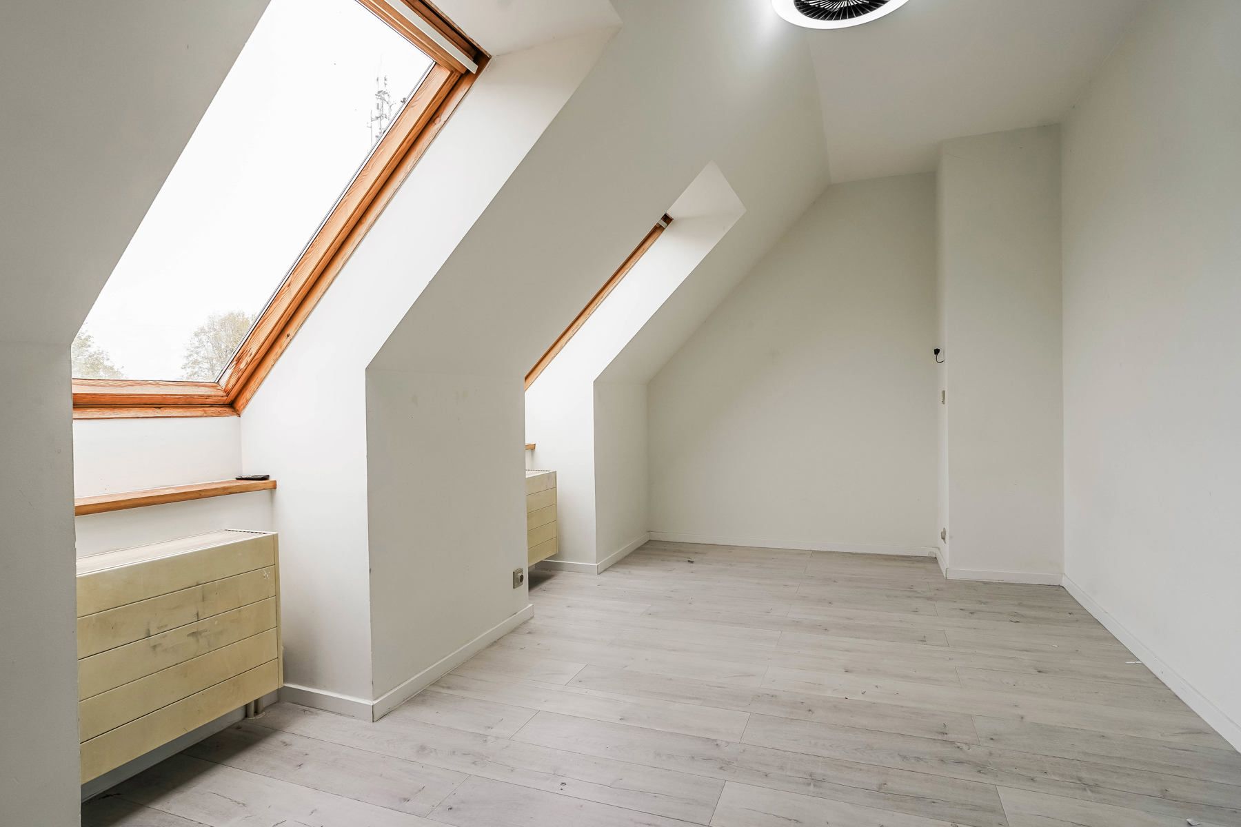 Veelzijdig, zeer ruim pand (handel én woonst) met tal van mogelijkheden in centrum Malderen! foto 30