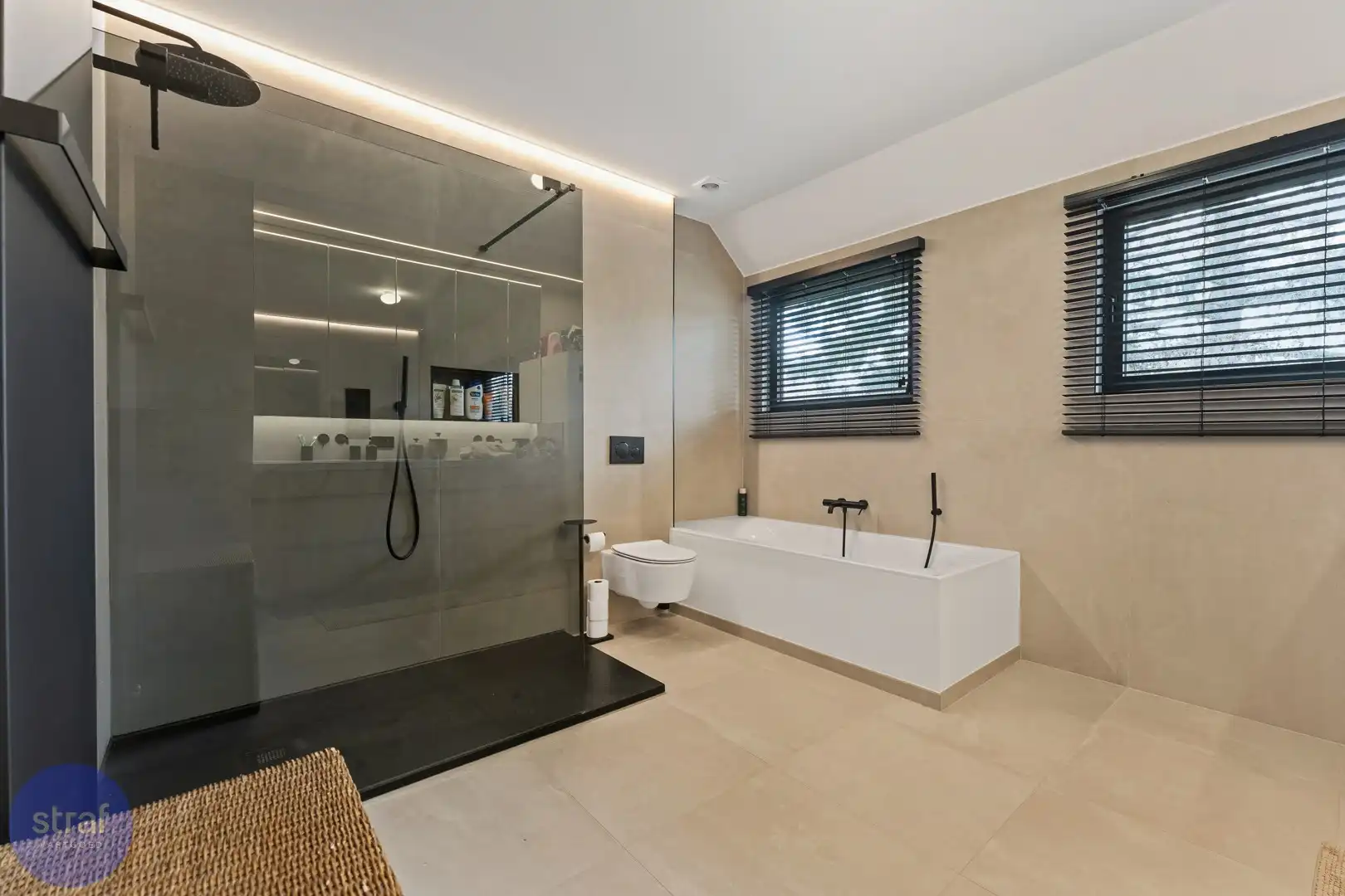 Vrijstaande villa (234 ㎡) op Linkeroever die alle hoofden doet draaien foto 15