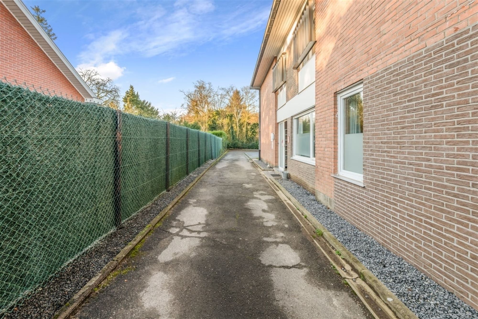 VERGUND GEMEENSCHAPSHUIS MET 15 INDIVIDUELE KAMERS foto 58