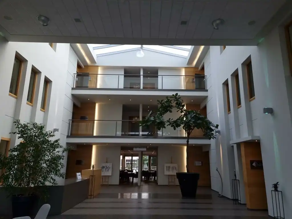 Kantoren van 294 m² te huur, vlakbij het Klaverblad foto 2