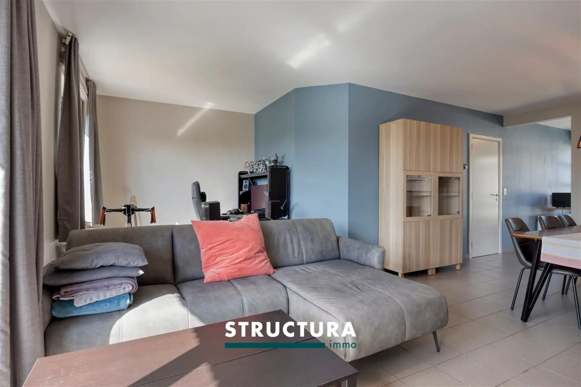 Instapklaar appartement in hartje Brussegem foto 7