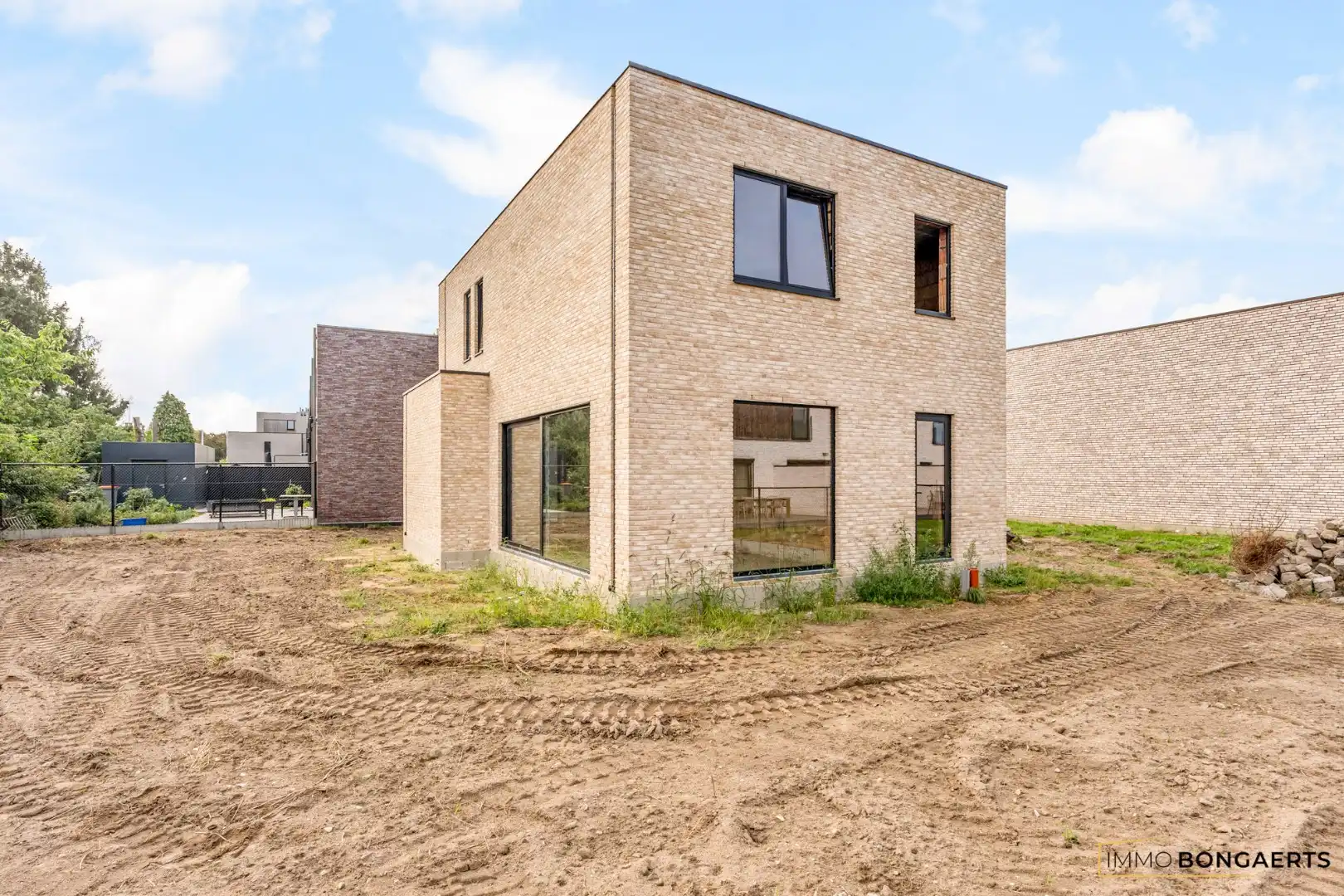 Nieuwbouwwoning met 3 slaapkamers foto 3