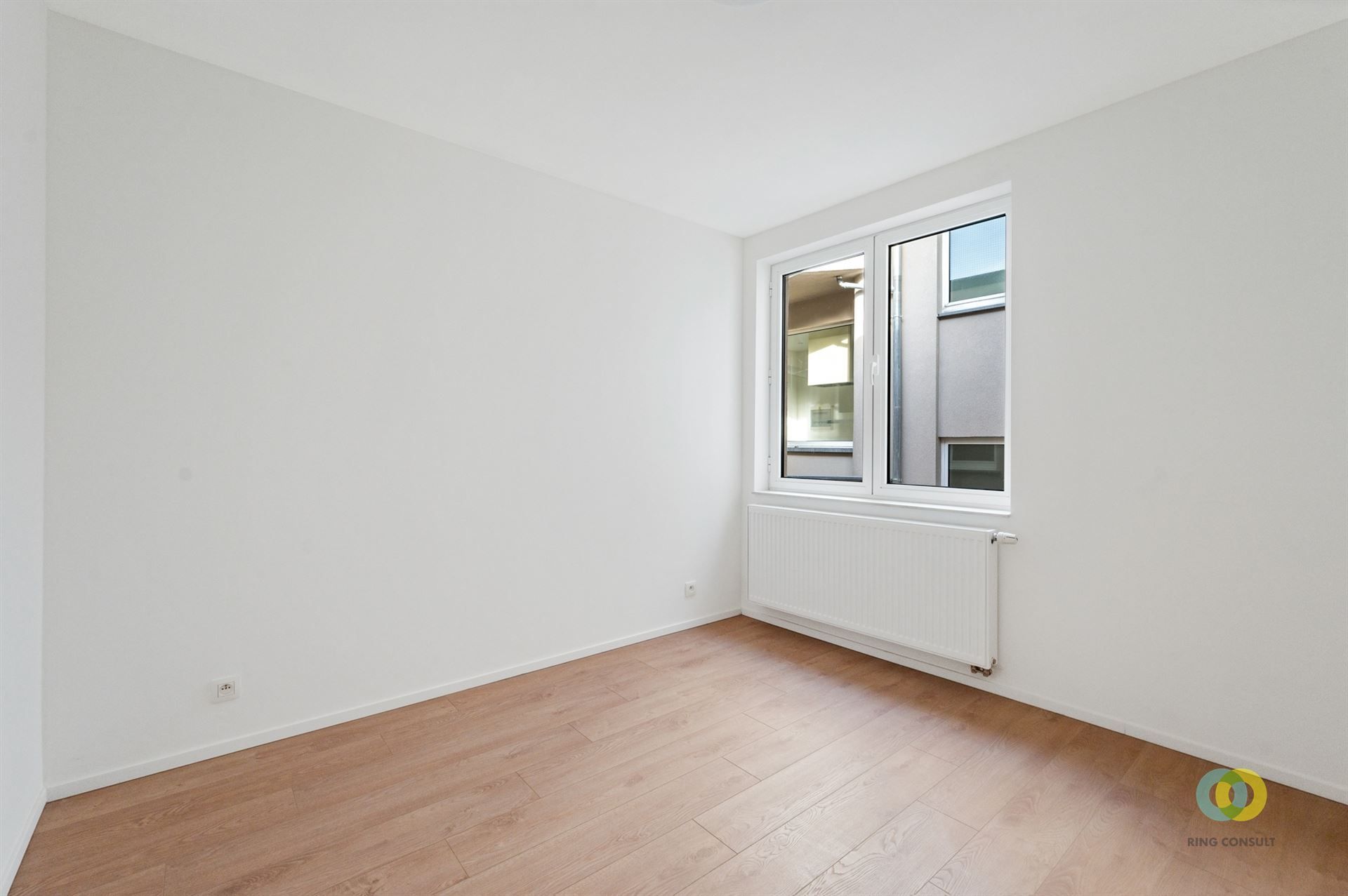 Gerenoveerd appartement met twee slaapkamers foto 8