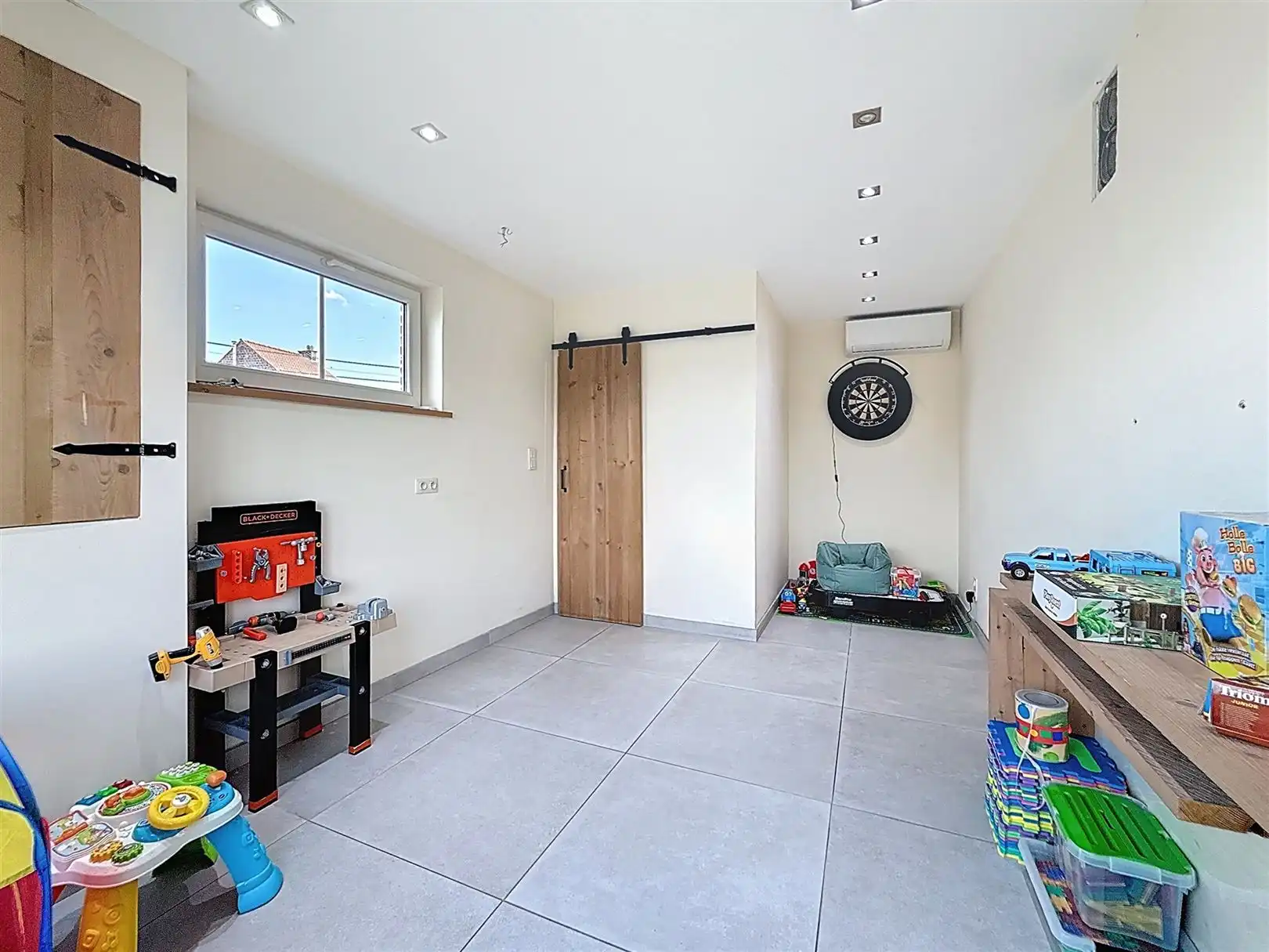 Ruime open bebouwing, 4 slpks, bureau, 14a 01ca foto 22