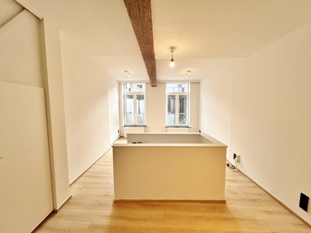 Duplex appartement in het centrum van Sint-Truiden met 2 Slaapkamers foto 2