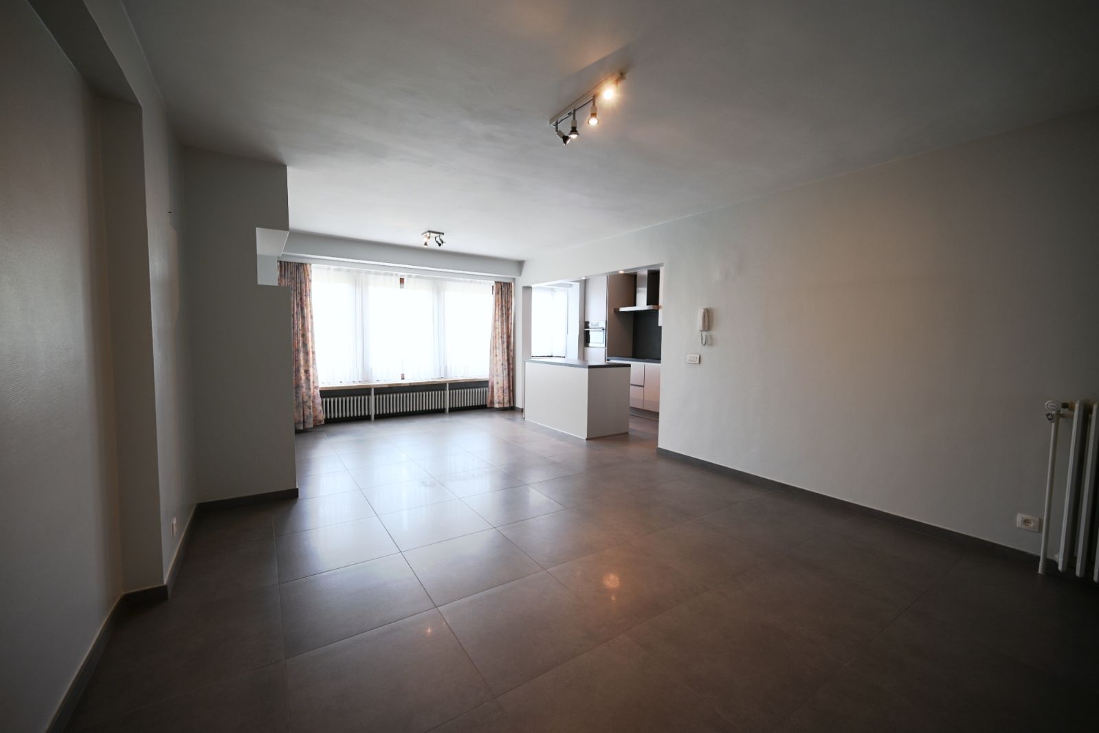 Mooi afgewerkt appartement met 2 slaapkamers foto 6