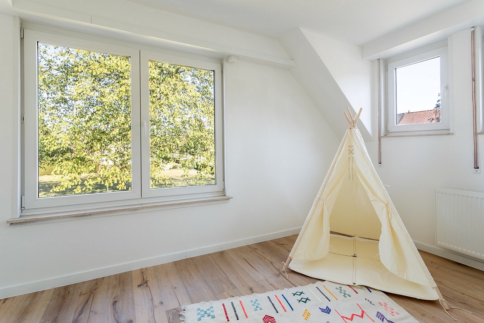 Nét gerenoveerde woning met aangename tuin  foto 24