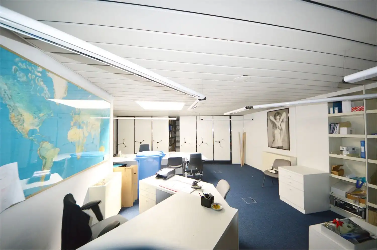 COMMERCIEEL GELIJKVLOERS CENTRUMLAAN foto 4