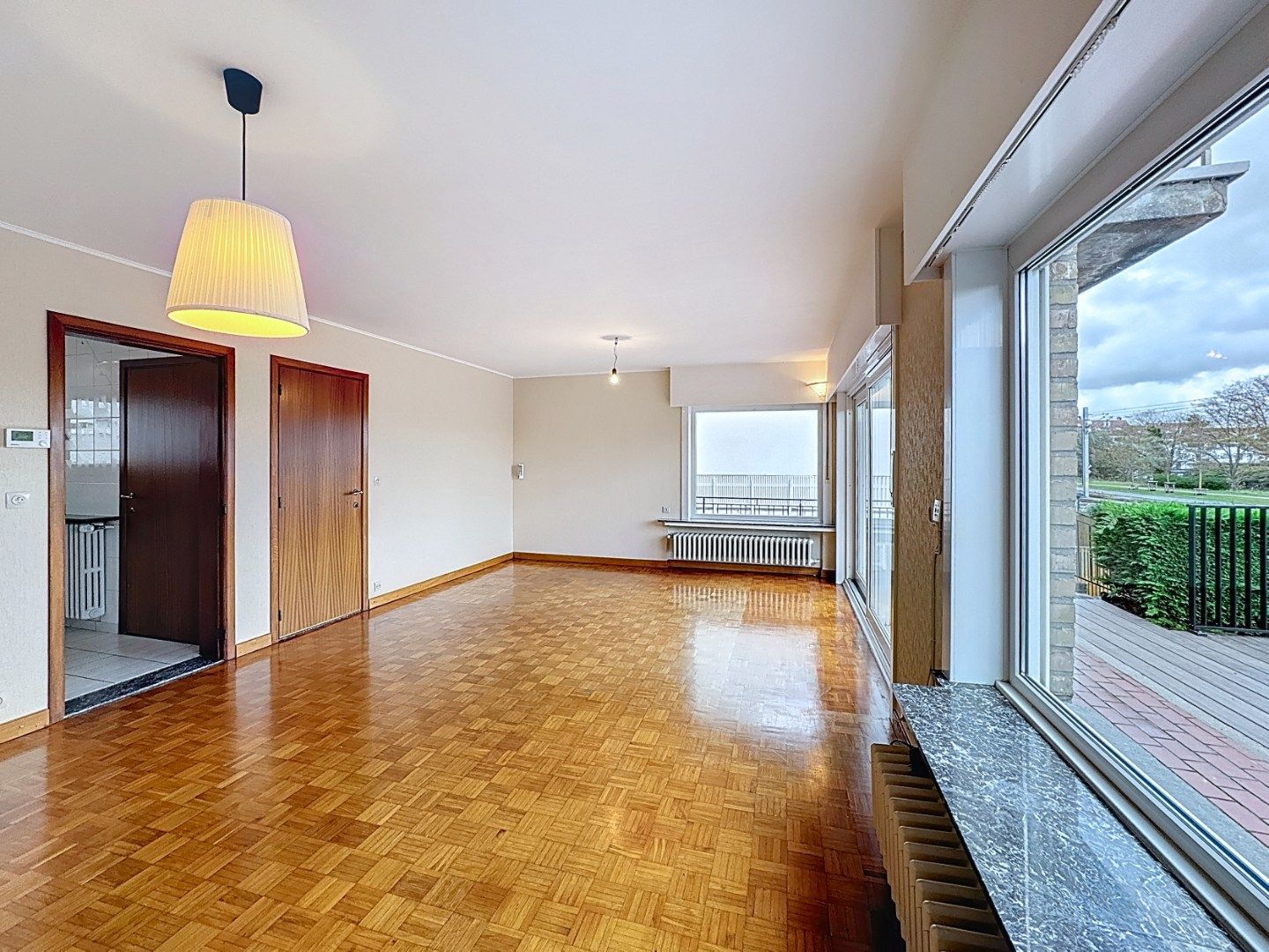 Ruime woning met 3 slaapkamers en garage foto 5