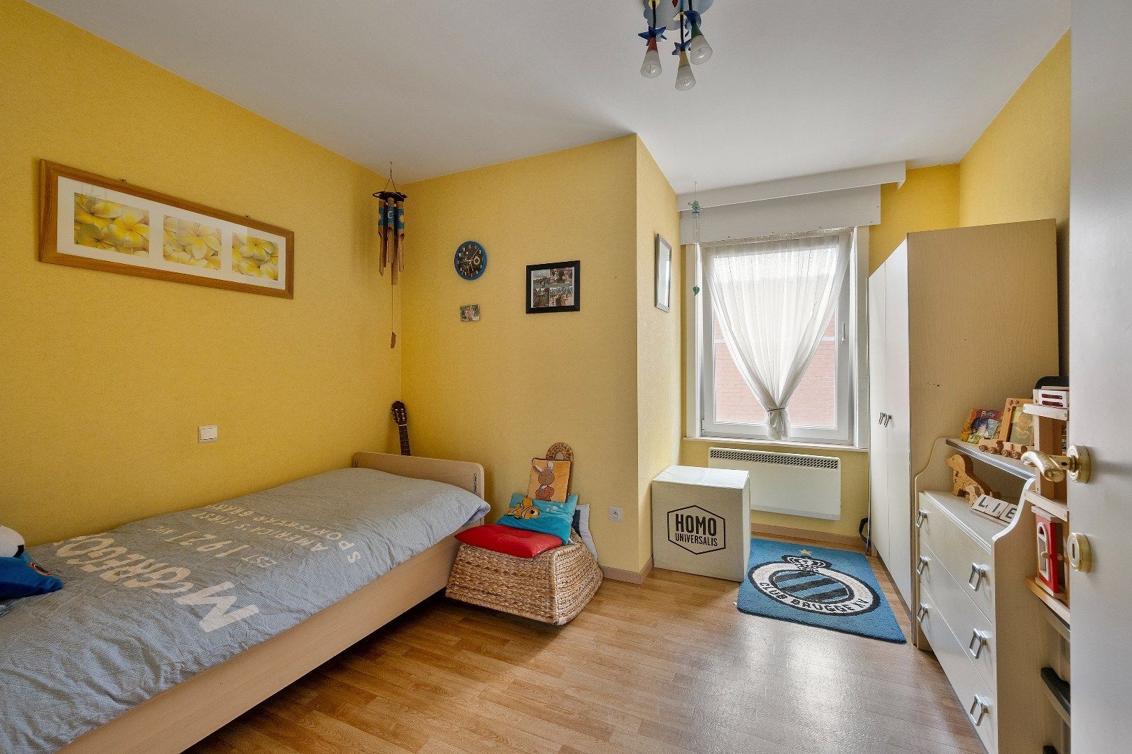 COMMERCIËLE HANDELSWOONST MET 3 SLPKS, GROTE GARAGE EN GUNSTIG EPC foto 15