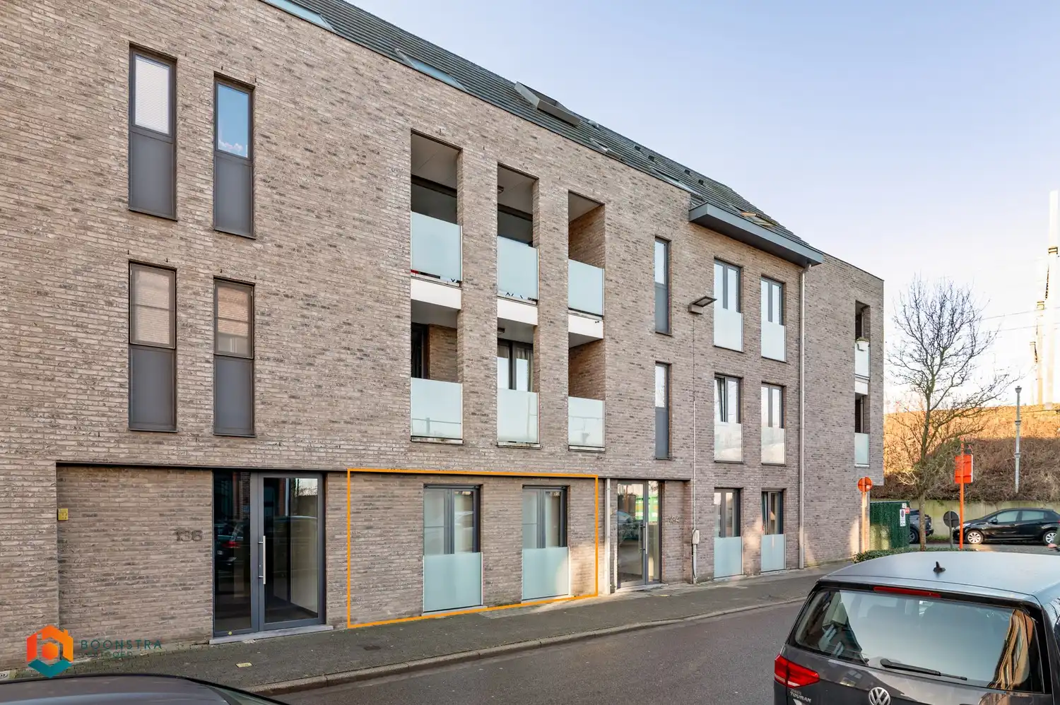 Instapklaar gelijkvloers appartement met 2slpkrs en tuin foto 21