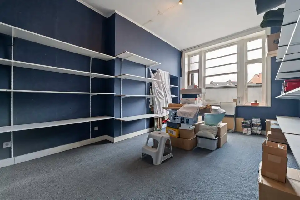 HANDELSPAND IN HET CENTRUM VAN SINT-TRUIDEN foto 14