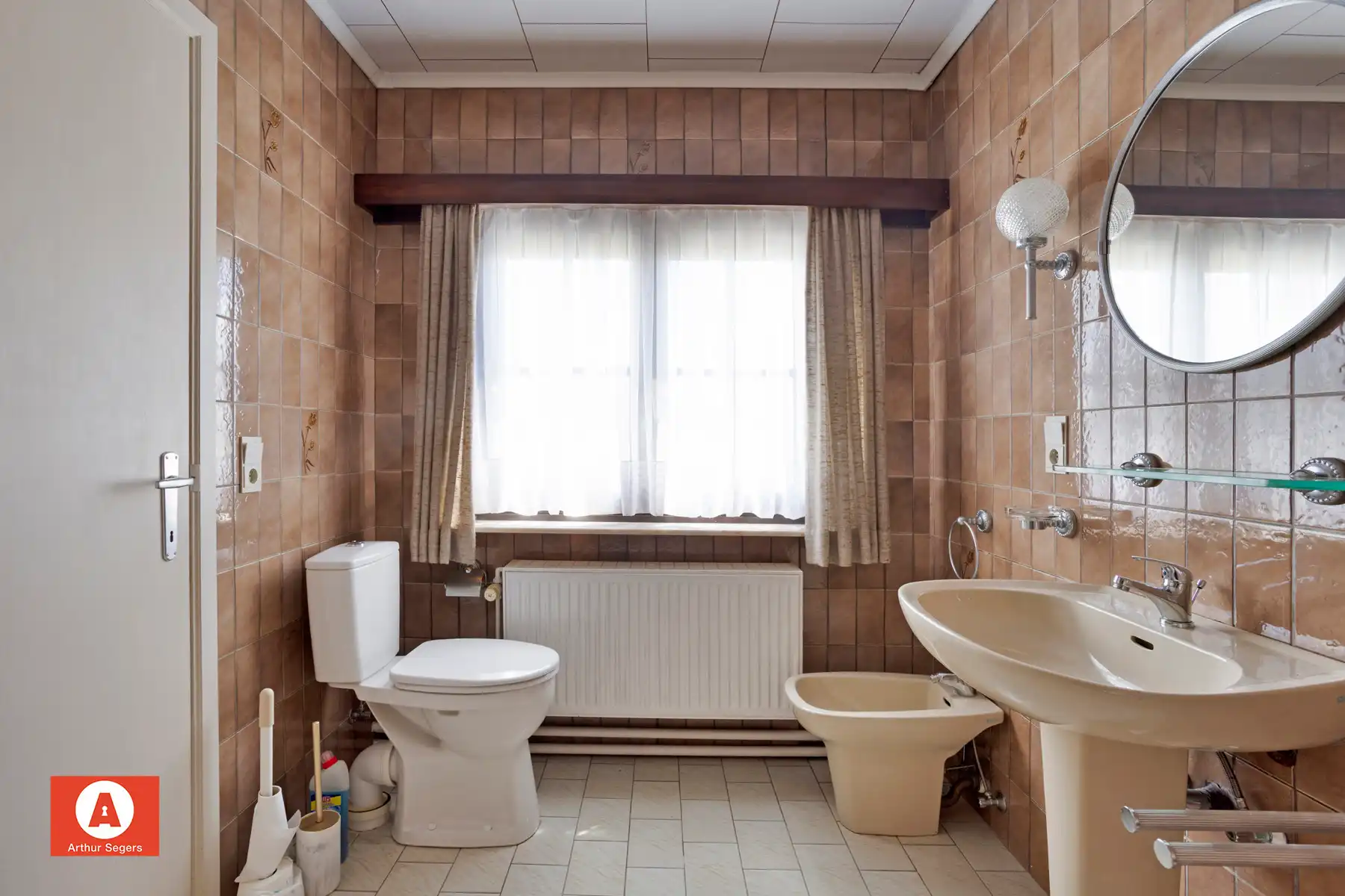 Te renoveren woning met werkhuis en ruime tuin foto 14