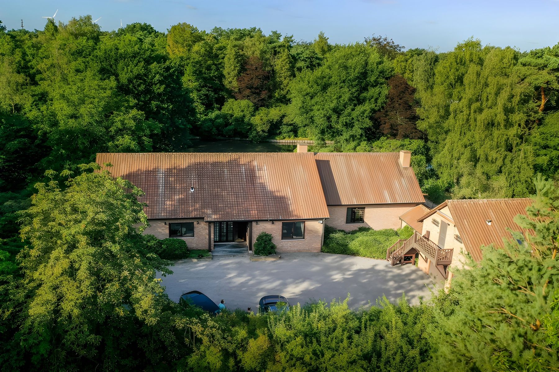 Villa in een oase van groen met zicht op waterpartij foto 18