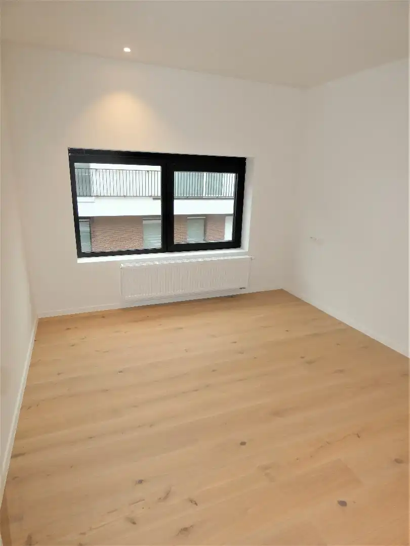 Energiezuinige gezinswoning met 3 slpk, tuin en autostaanplaats (+ garage) foto 9
