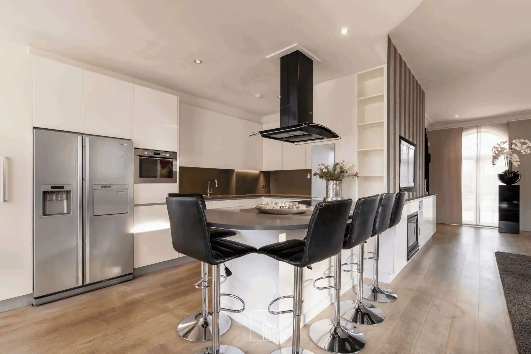 Tijdloze villa van 422 m² met uitzonderlijke ruimte en mogelijkheden nabij Maastricht! foto 4
