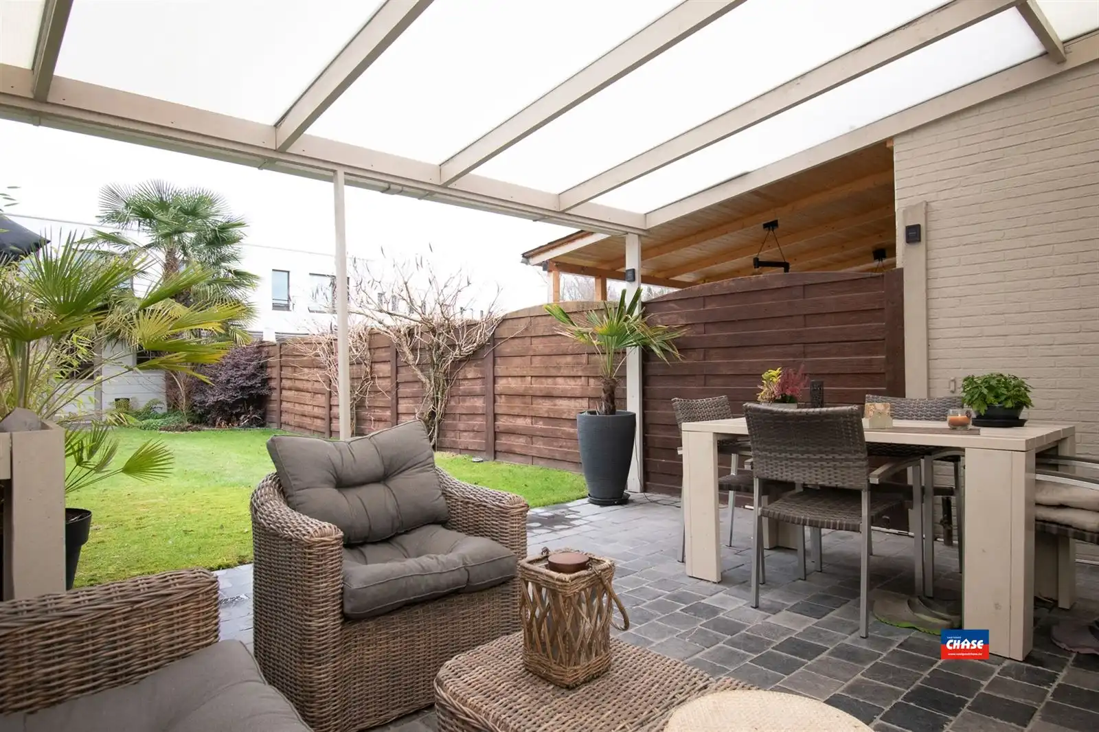 Gezellige rijwoning met twee slaapkamers en mooie tuin foto 13