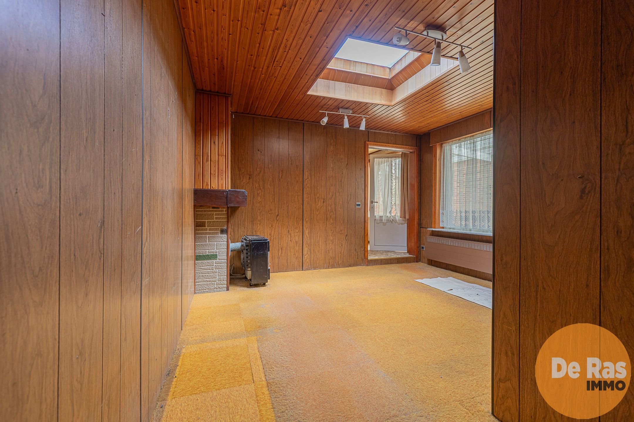 HERZELE - Stevige eengezinswoning op 200m van de markt foto 4