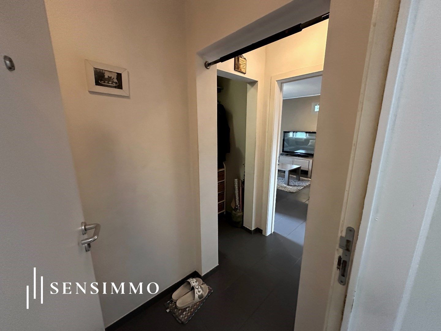 Ruim duplex appartement met terras in Genk foto 19