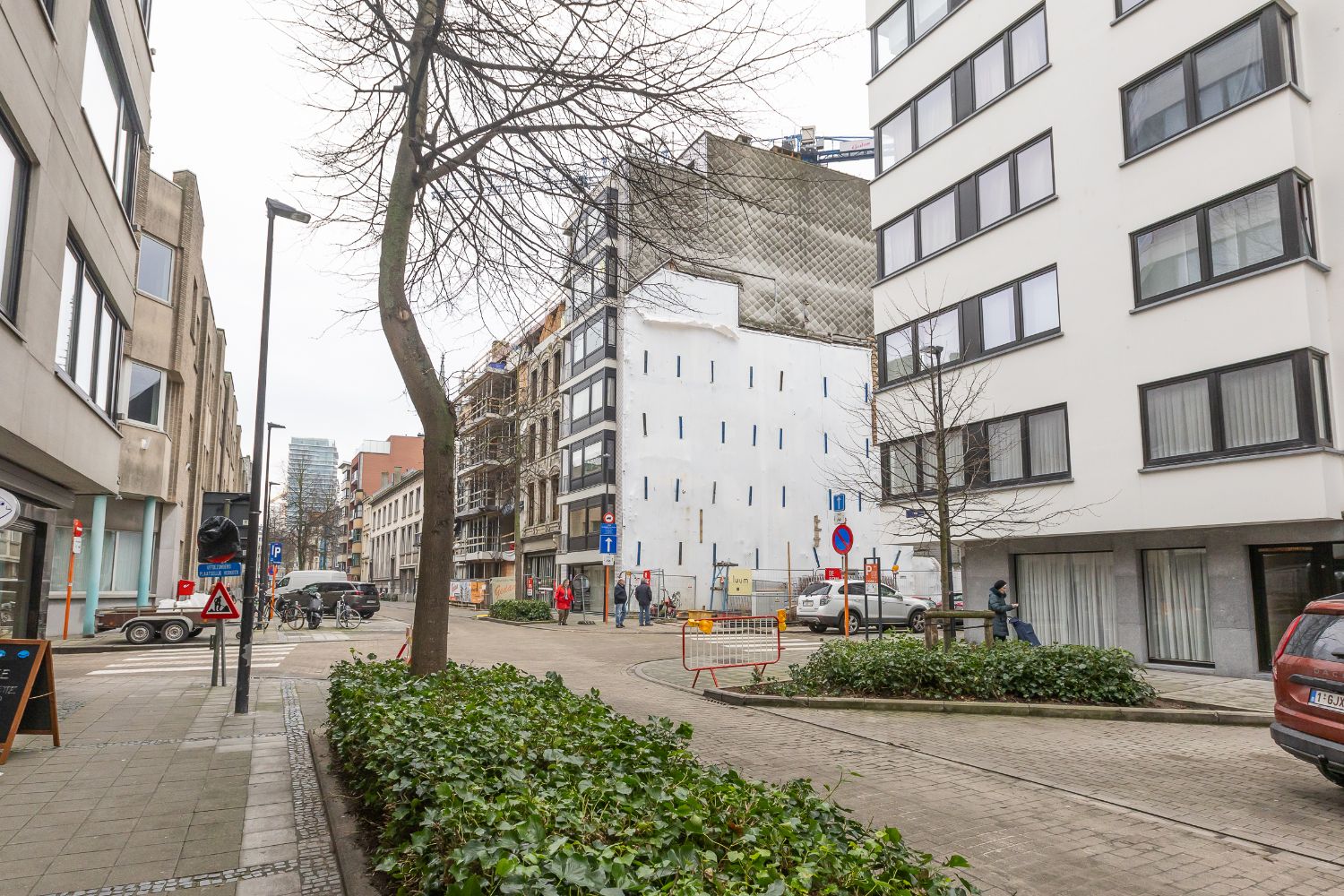 Gerenoveerd twee slaapkamer appartement in centrum Oostende foto 21