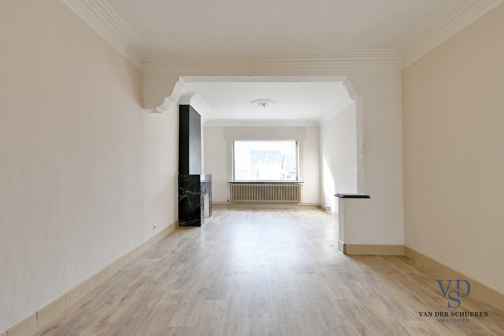 Te renoveren woning in centrum Balegem. foto 4